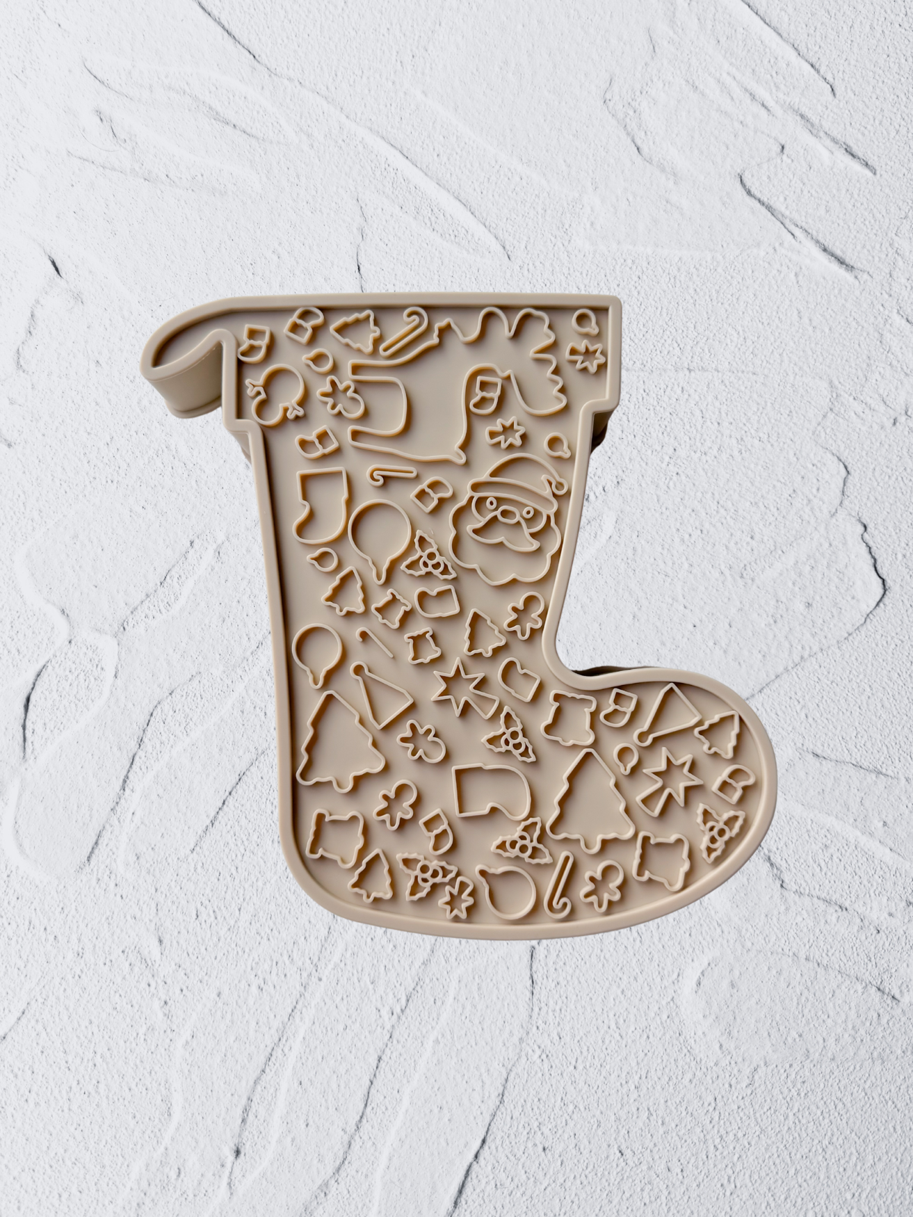 stuff me feeder (very vanilla) (christmas special)