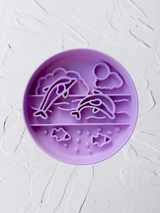 the brie feeder (iris)