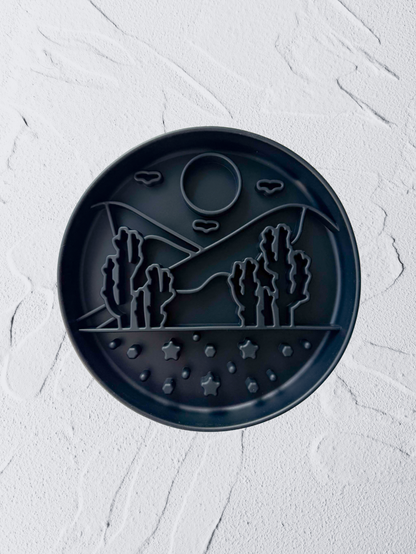 the chicca feeder (obsidian)