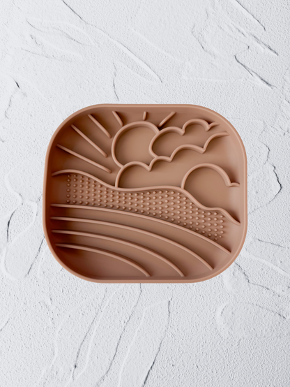 the ginkgo feeder (caramel)