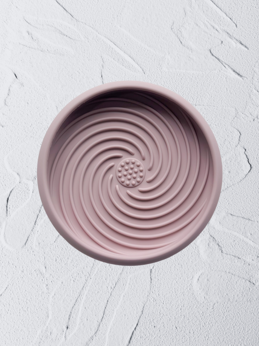 the toto slow feeder in pink