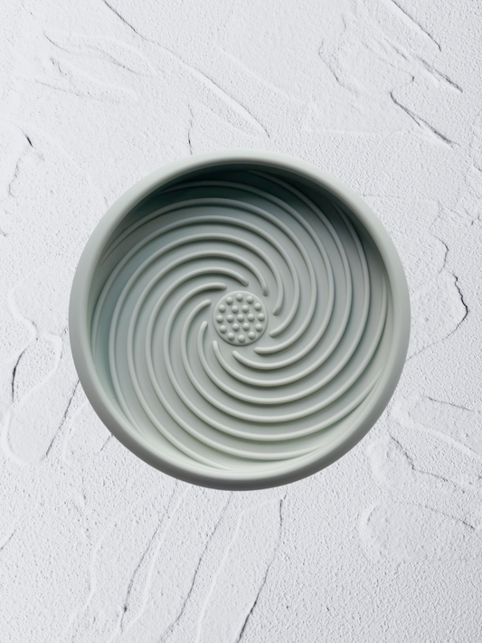 the toto slow feeder in sage