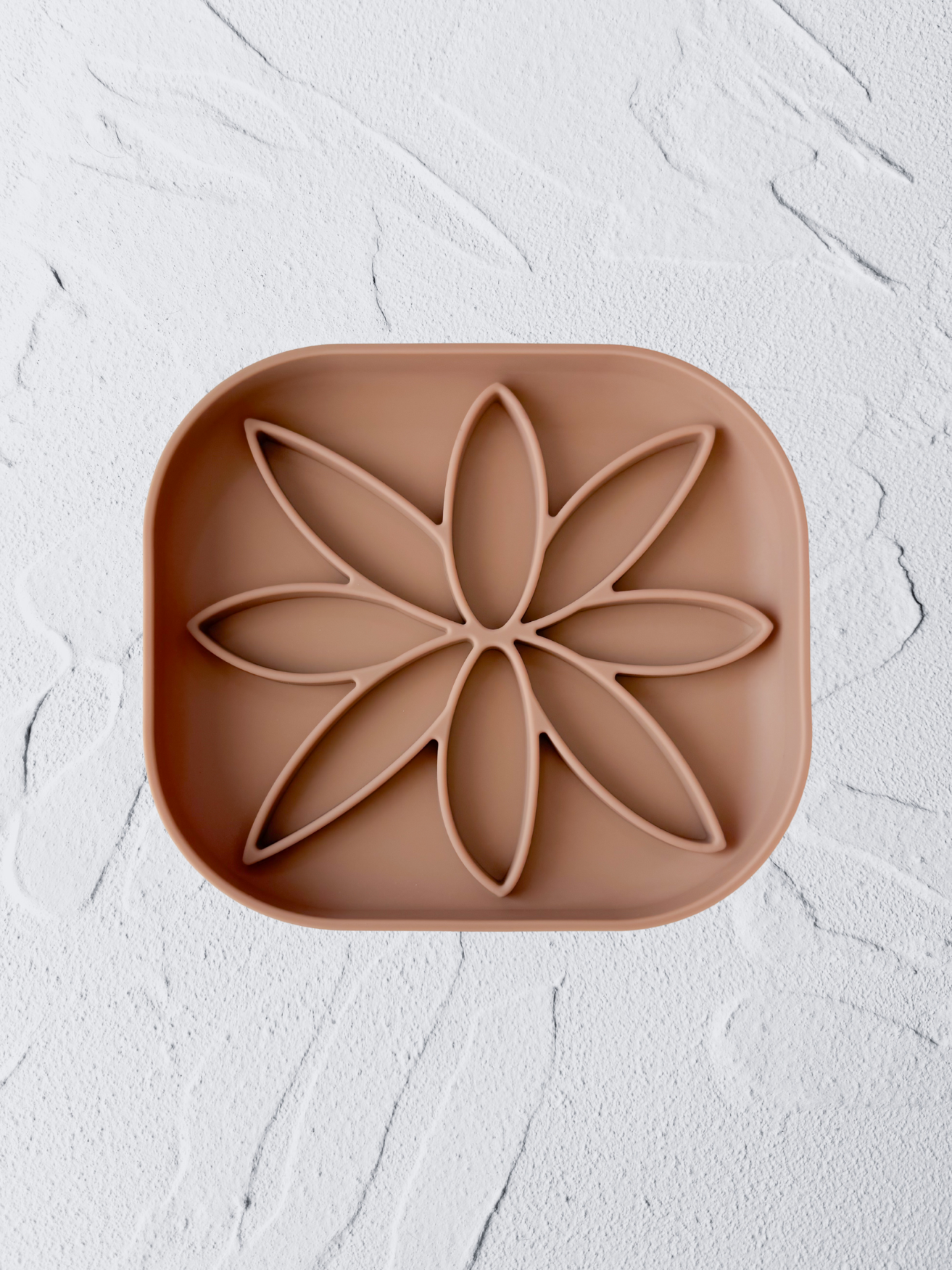 the winter feeder (caramel)