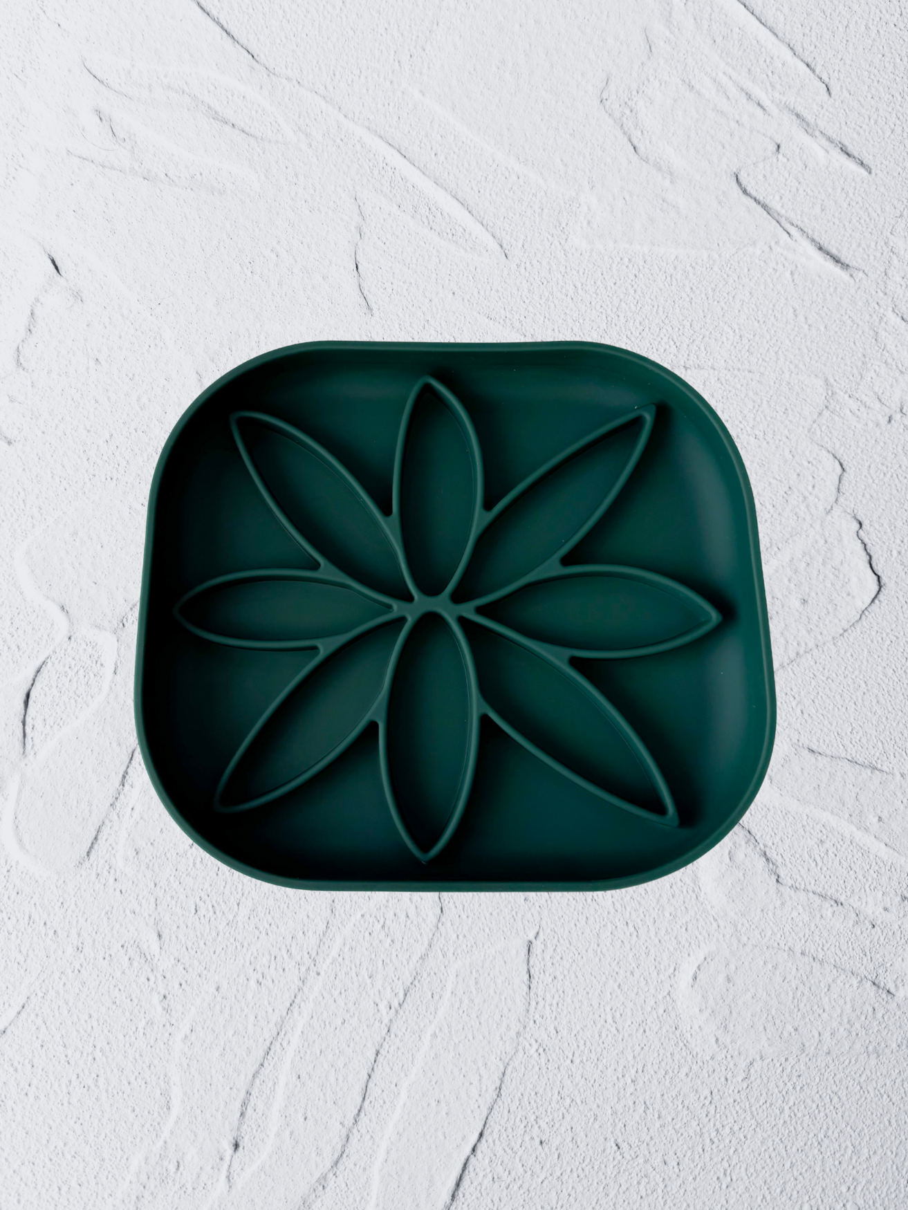 the winter feeder (emerald)