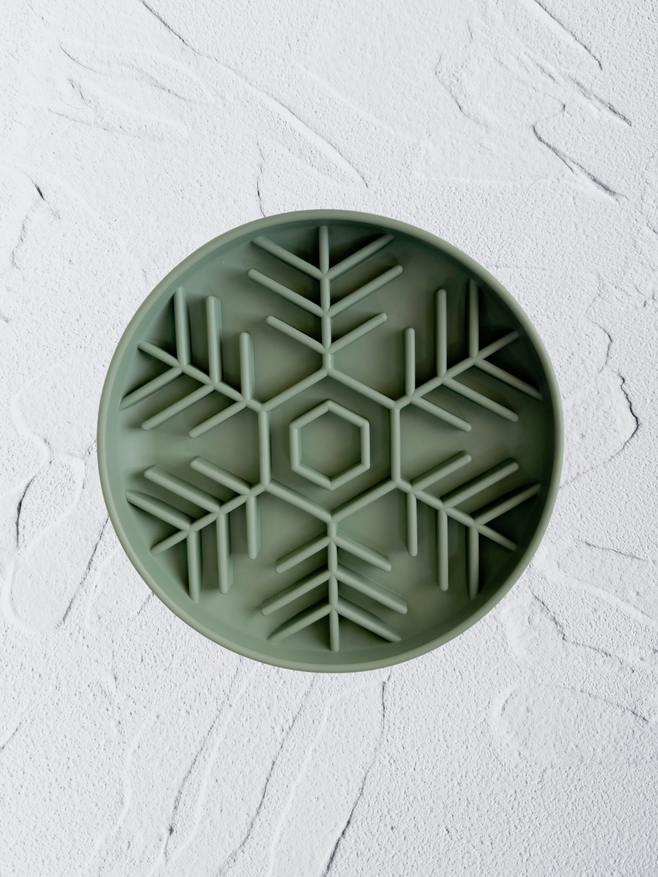 up to snow good feeder (artichoke) (christmas special)