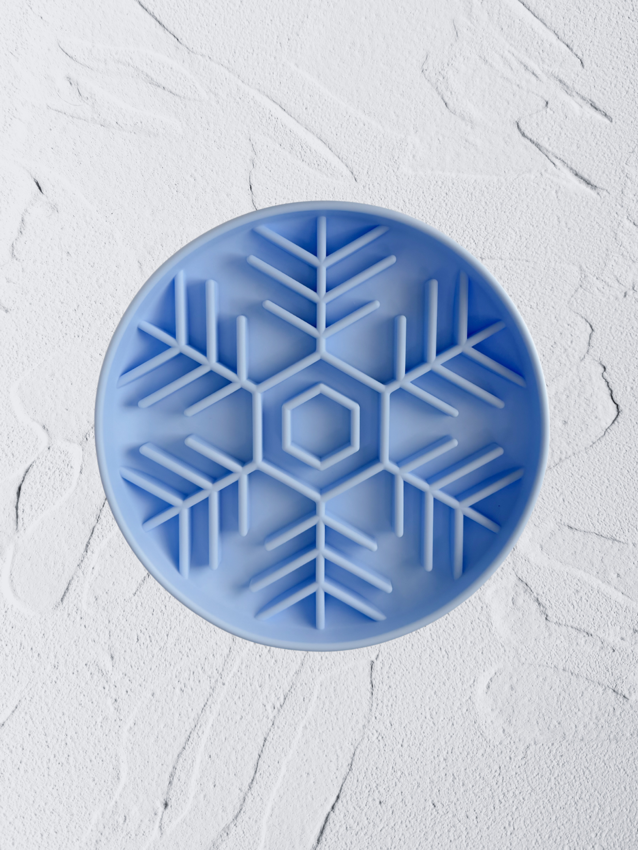 up to snow good feeder (ice blue) (christmas special)