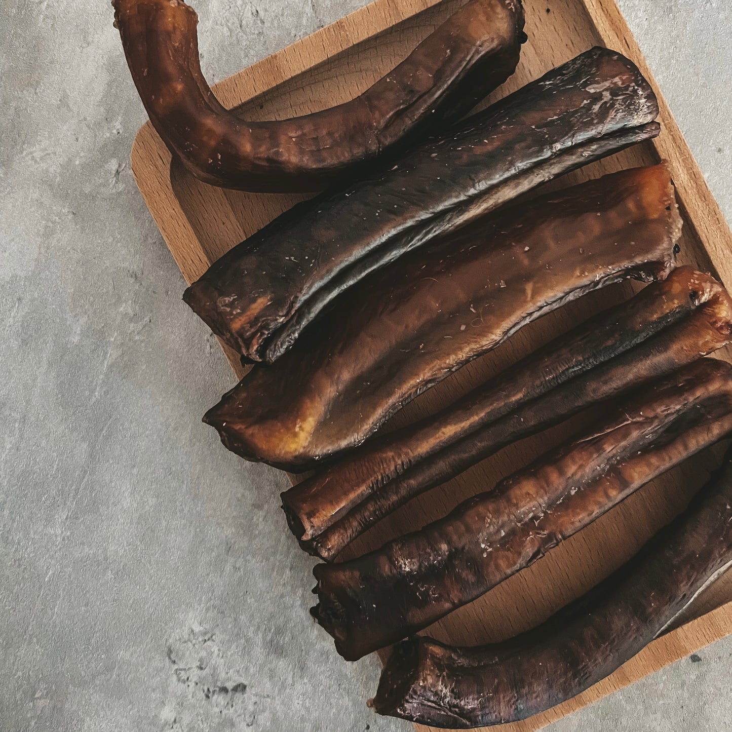 odorless bull bully stick